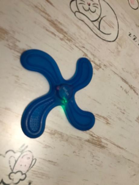 Svietiaci boomerang, 