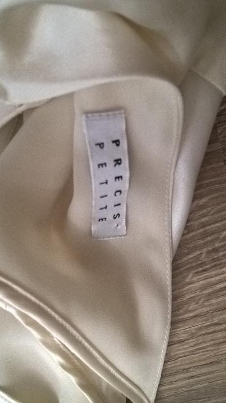 Dizajnerske saty - pravý hodváb, ručne zdobené, s