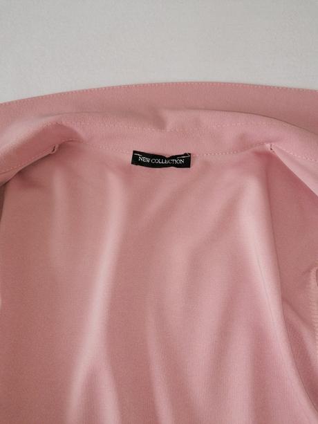 Šaty bledoruzove z butiku s čipkou, 