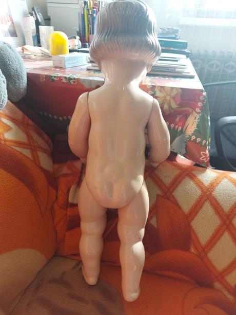 Retro bábika celba, 