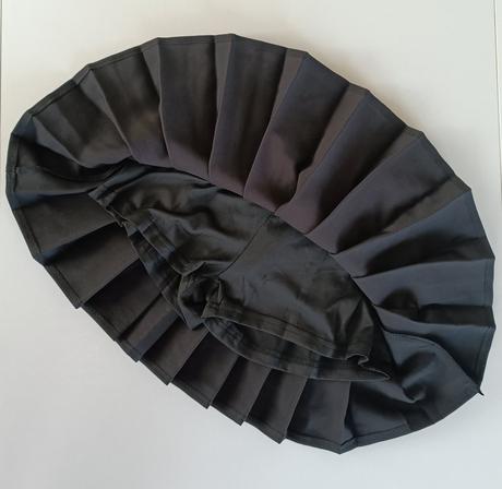 Plisovanú sukňu, 128