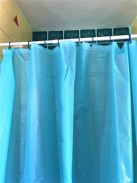 Impregnovaný záves do sprchy/vany s úchytkami, 