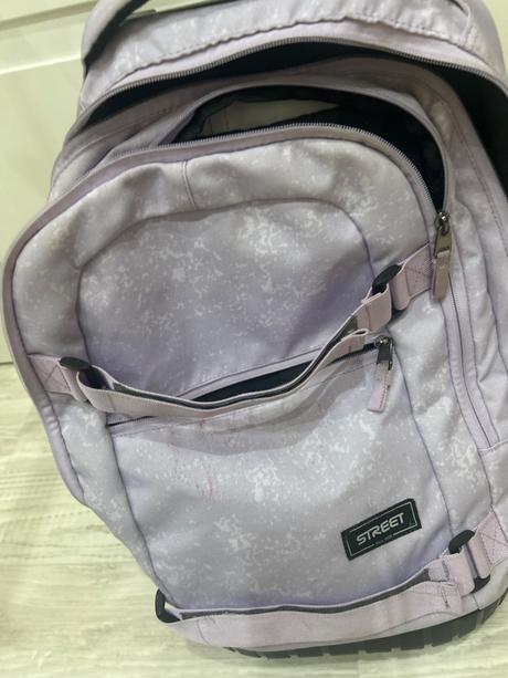 Školská taška na kolieskach, 