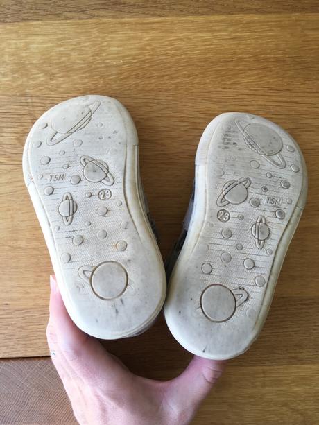 Letné sandálky, 23