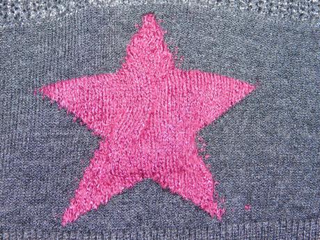 Velmi pekny trendy pulover, 36