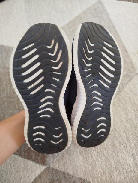 Ľahučké tenisky authority - super stav, authority,35