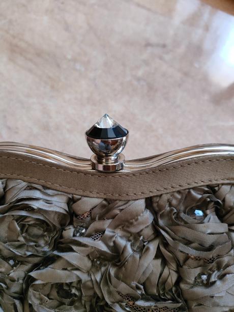 Spoločenska kabelka do ruky, 