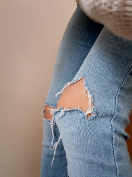 Roztrhané rifle, bershka,152