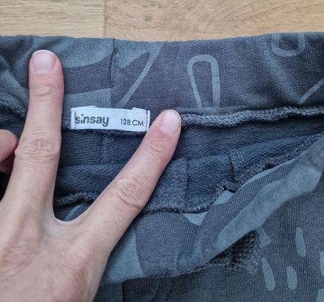 Tepláčky sinsay, veľ. 128, sinsay,128