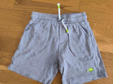 Sivé kratase, f&f,104