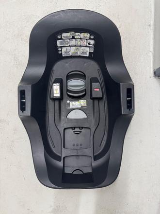 Základňa na vajíčko, britax