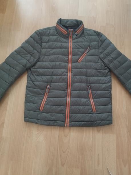 Prechodná vetrovka, s