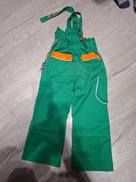 Zelené montérky pre chlapca, 104