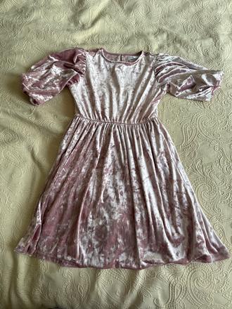 Ružové zamatové šaty, sinsay,140