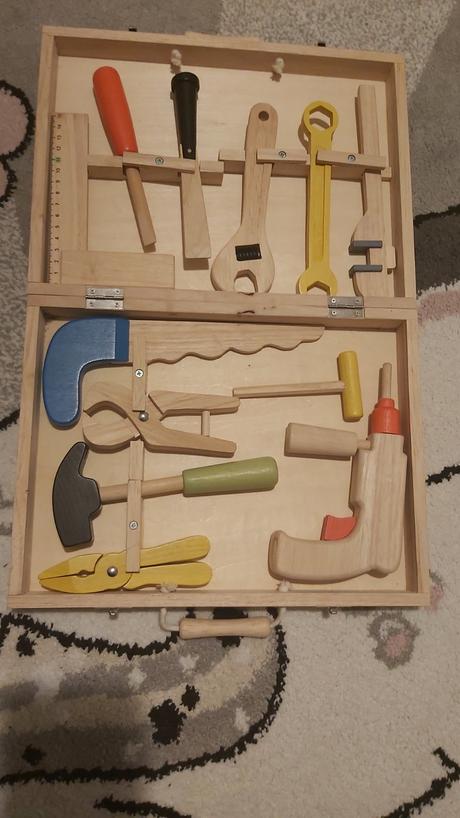 Kufrík s náradím, 