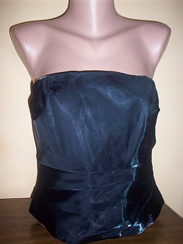 Lesklý korzet, 38