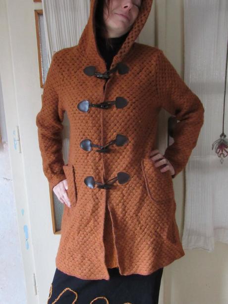 Vlnený škoricový kabátik s kapucňou, s