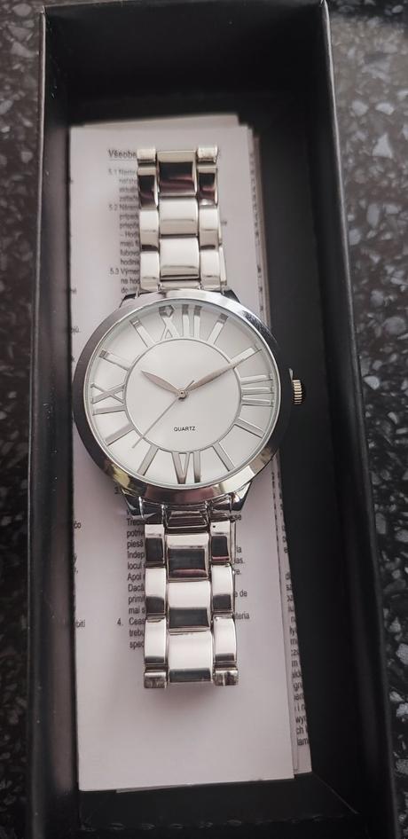 Dámske hodinky, avon