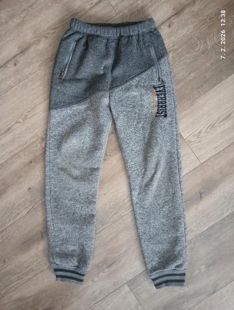 Hrubé teplé tepláky, 152