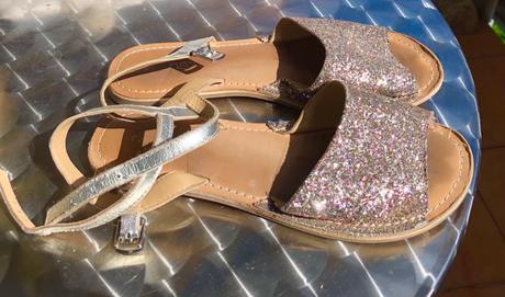 Kožené ligotavé sandálky, next,34