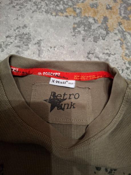 Tričko v olivovej farbe veľmi dobrý stav, 152