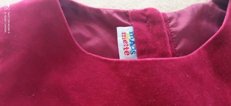 Slávnostné šatičky, 128