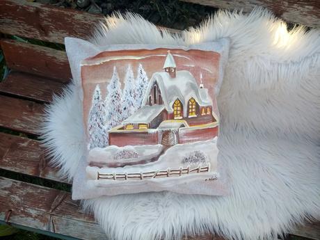 Maľované vankúše so zimnou krajinkou,