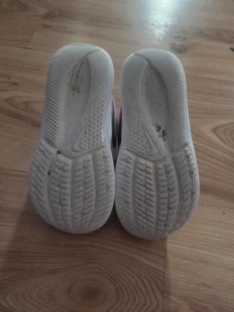 Tenisky, nike,25