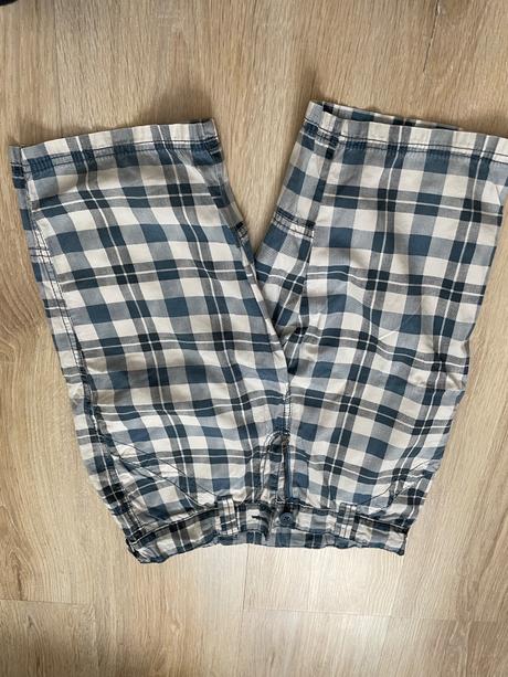 Ľahučké kraťasy, dognose,152