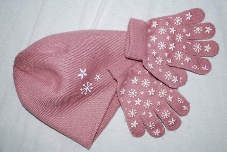 Dievcenska capica s rukavicami, kenvelo,104