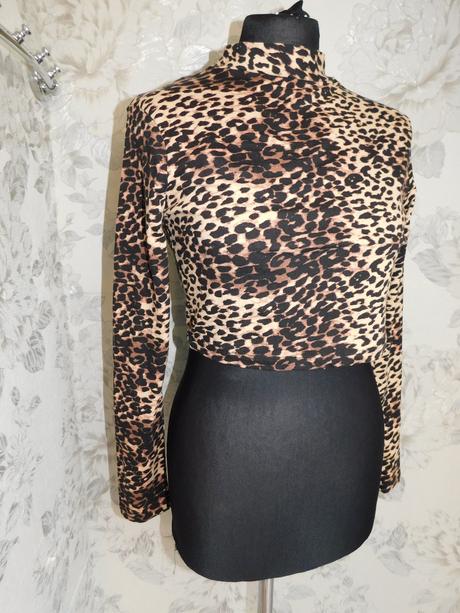 Trendy crop rolak, atmosphere,38