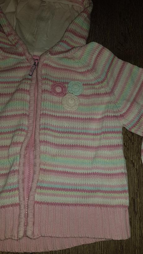 Ružový svetrík, just play,92