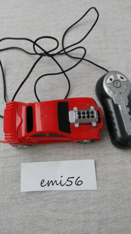 3401 červené auto, 