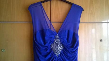 Šaty kráľovsko-modrej farby, 44