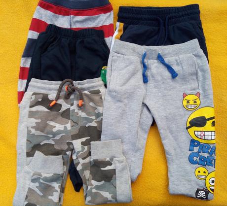 Chlapčenské tepláky 5 kusov na 2-4 roky, 98