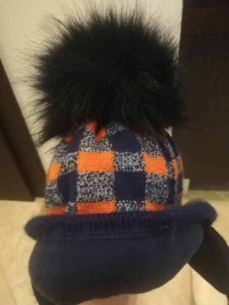 Teplá čiapka s brmbolcom, 98