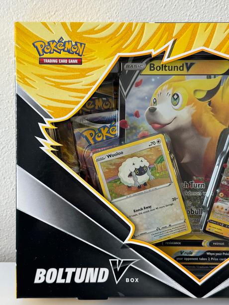 Pokemon boltund v box, 