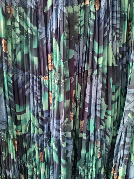 Sukňa spoločenská, 38