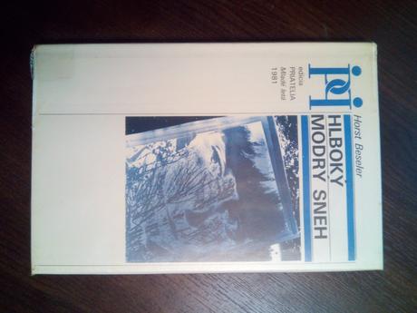 Hlboký modrý sneh ô, 