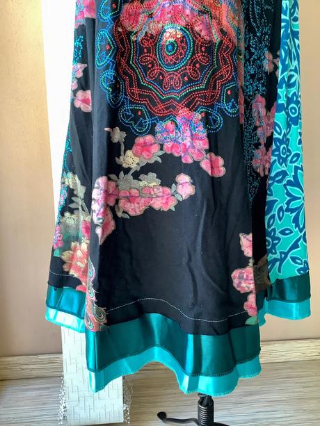 Krasne saty/, desigual,m