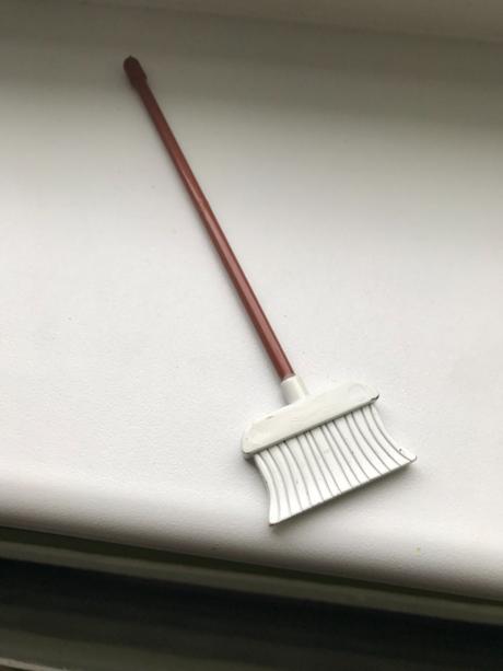 Metlička pre barbie, 