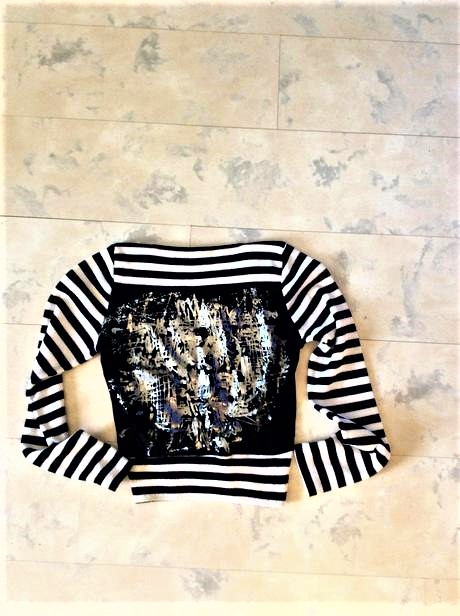 Pulóvrik s lodičkovým výstrihom, s