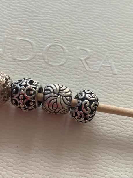 Pandora koralky, pandora