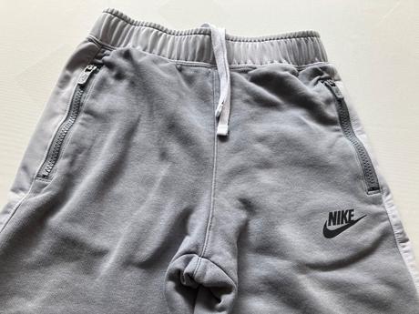 Tepláky, nike,140