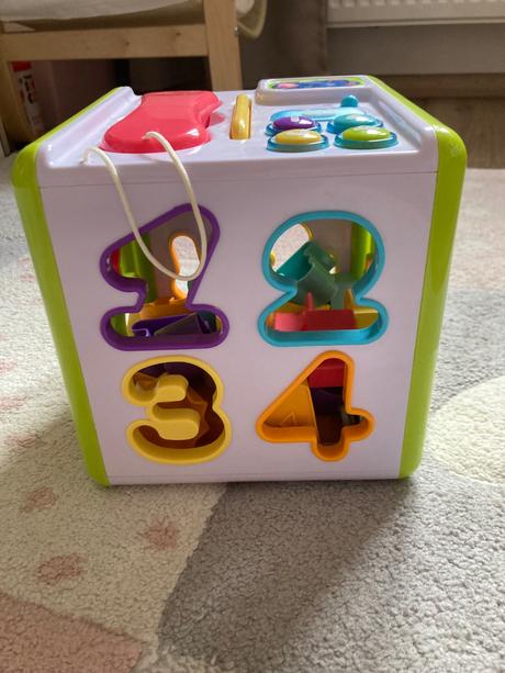 Interaktívna kocka, telefón, 