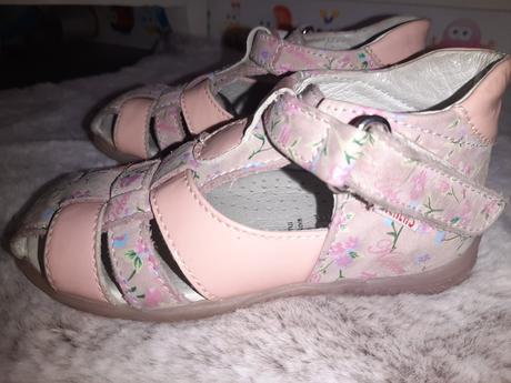 Celokožené romantické sandálky kickers, kickers,23