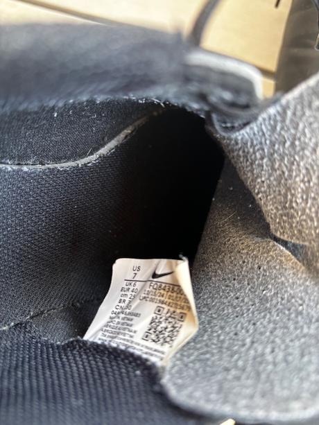 Minimálne nosene halovky, salovky, nike,40