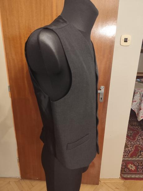Vestička k obleku, 50