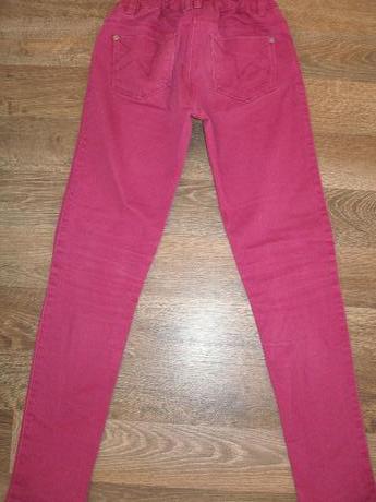 Ružové nohavice, lupilu,146