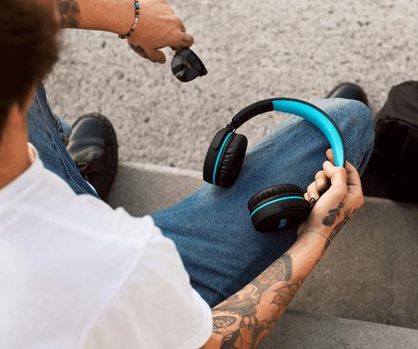 Štýlové bezdrôtové slúchadlá na uši niceboy hive x, 